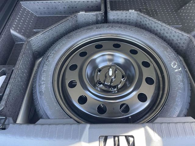 Certified 2024 Ford Edge SE w/ Black Appearance Package image 24