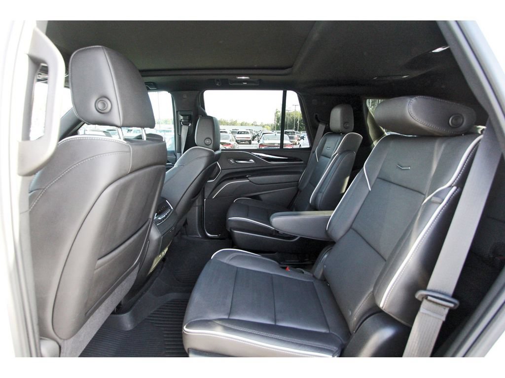 Used 2024 Cadillac Escalade Sport w/ LPO, ONYX Package AWD/4WD image 10