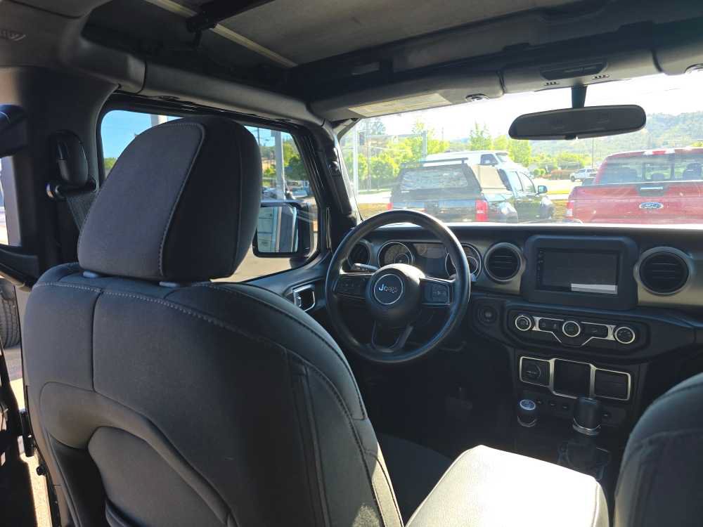 Used 2018 Jeep Wrangler Unlimited Sport AWD/4WD image 10