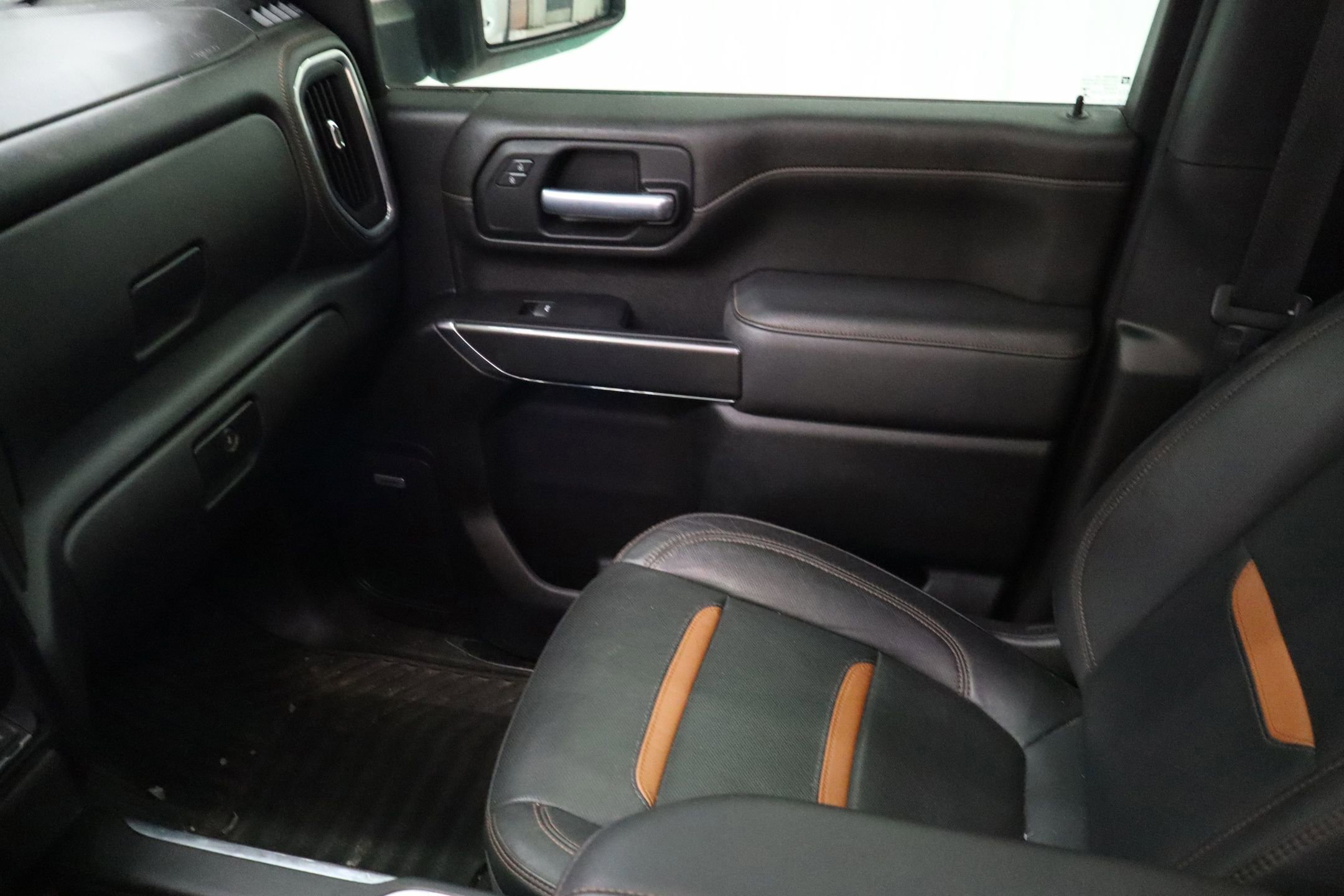 Used 2021 GMC Sierra 2500 AT4 w/ AT4 Premium Plus Package image 22