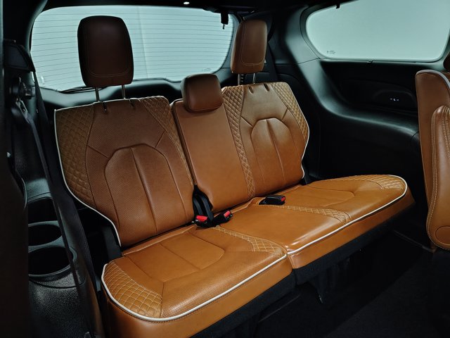 Used 2024 Chrysler Pacifica Pinnacle FWD image 35
