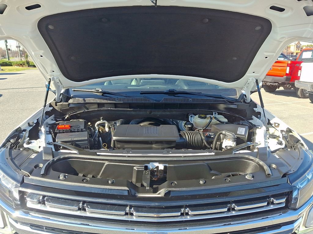 Used 2021 Chevrolet Tahoe Premier w/ Premium Package image 32