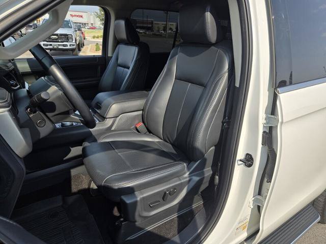 Certified 2023 Ford Expedition XLT AWD/4WD image 11