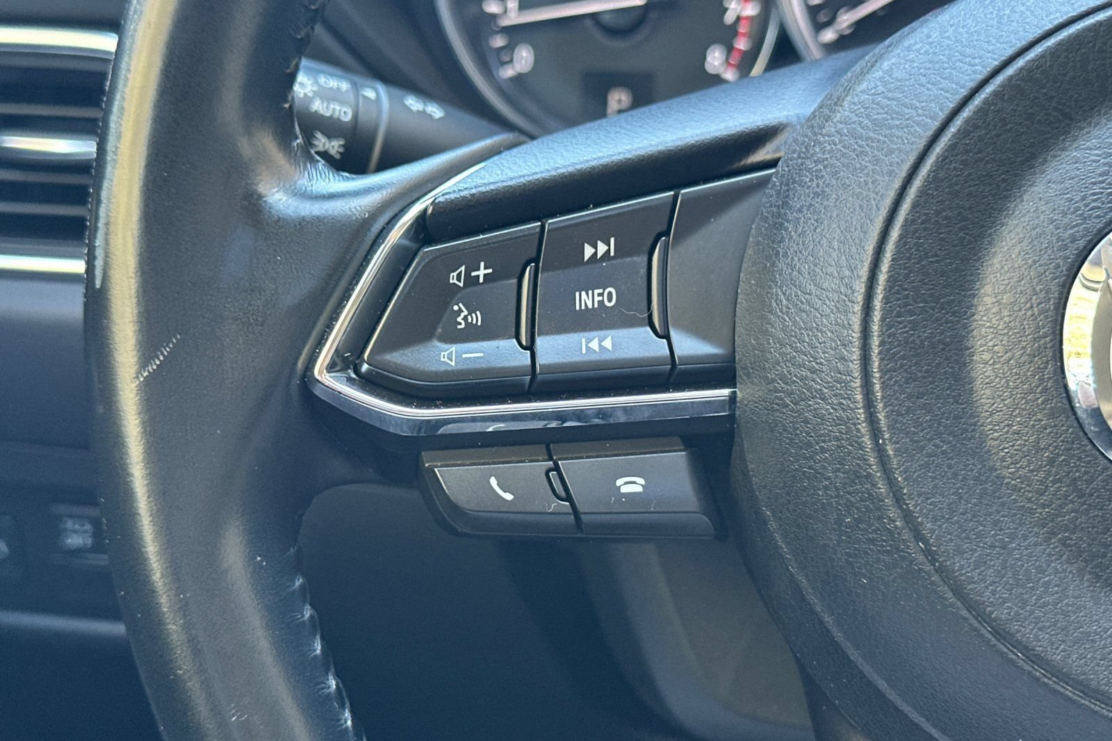 Used 2017 MAZDA CX-5 Touring w/ Preferred Equipment Package FWD image 37