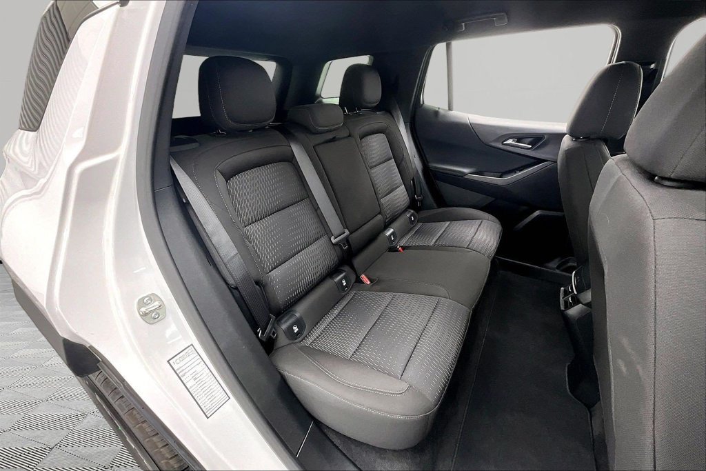 Used 2026 Chevrolet Equinox LT AWD/4WD image 27