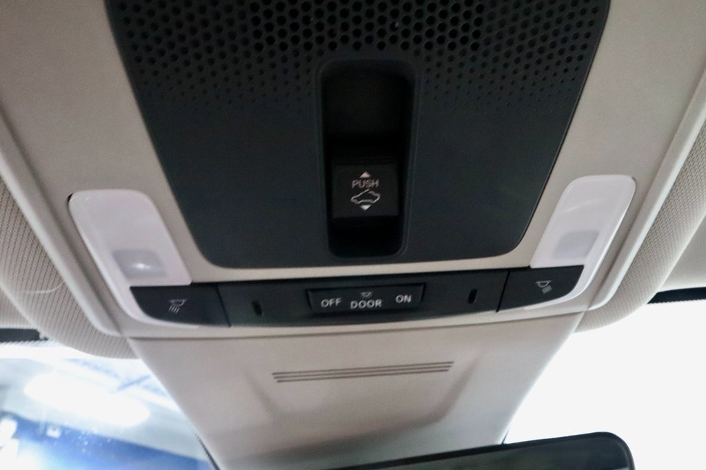 Used 2025 Honda CR-V EX-L image 33