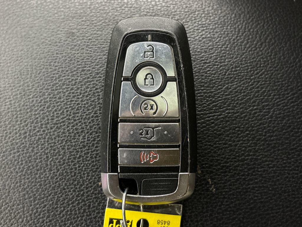 Certified 2019 Ford Explorer XLT w/ Equipment Group 202A AWD/4WD image 35