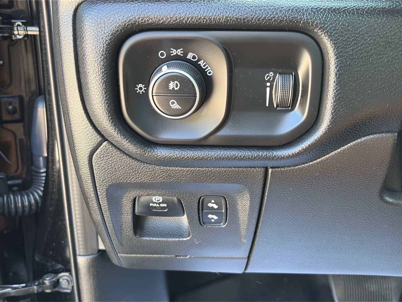 Used 2020 RAM 1500 Big Horn AWD/4WD image 17