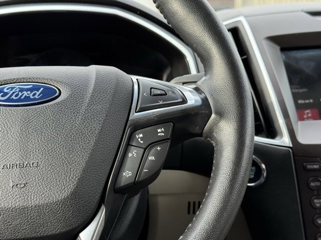 Certified 2017 Ford Edge Titanium w/ Technology Package image 32