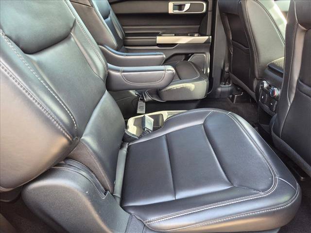 Certified 2021 Ford Explorer XLT w/ Equipment Group 202A RWD image 19