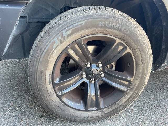 Used 2024 RAM 1500 Warlock AWD/4WD image 3