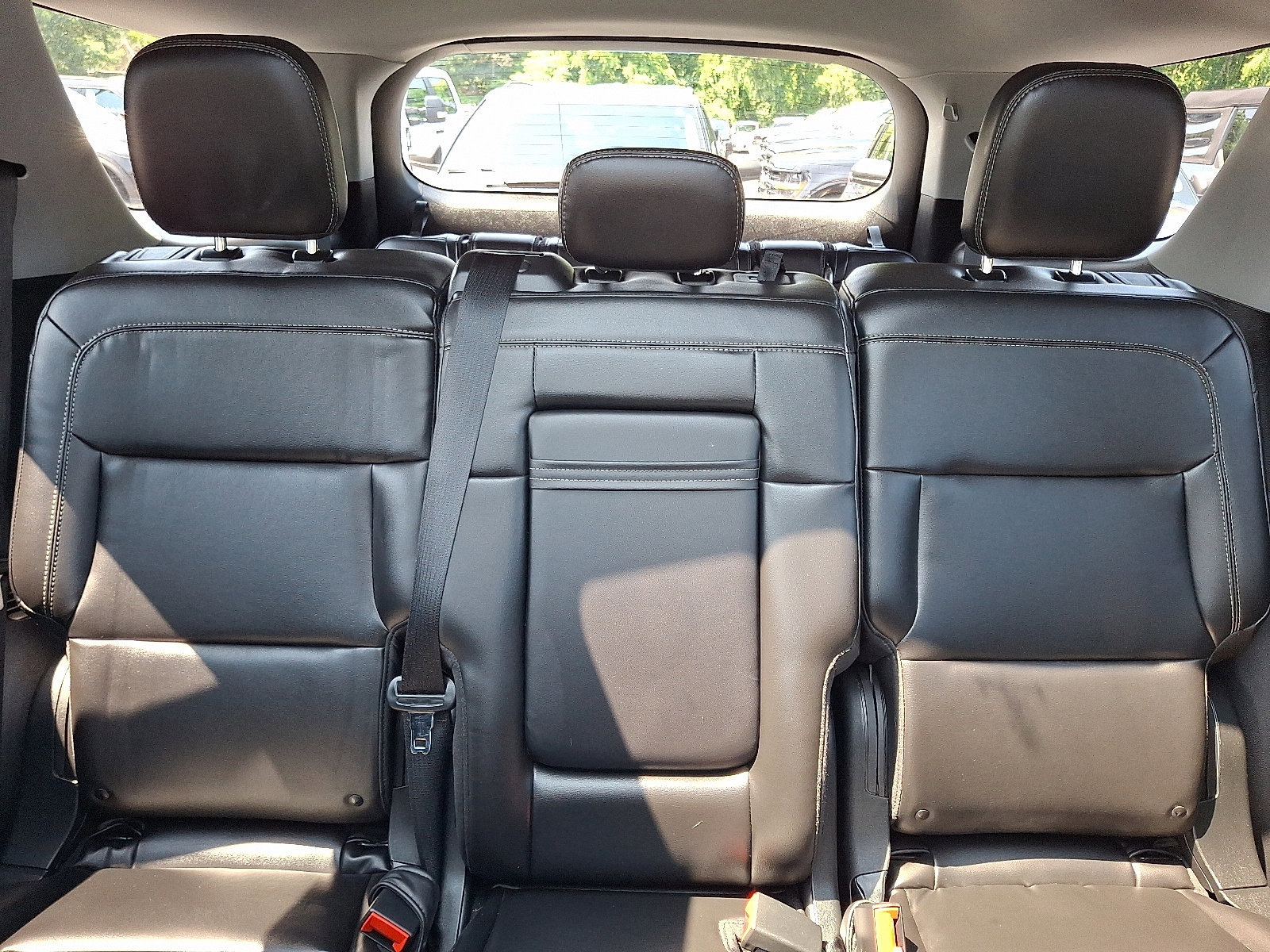 Certified 2022 Ford Explorer XLT w/ Equipment Group 202A image 19