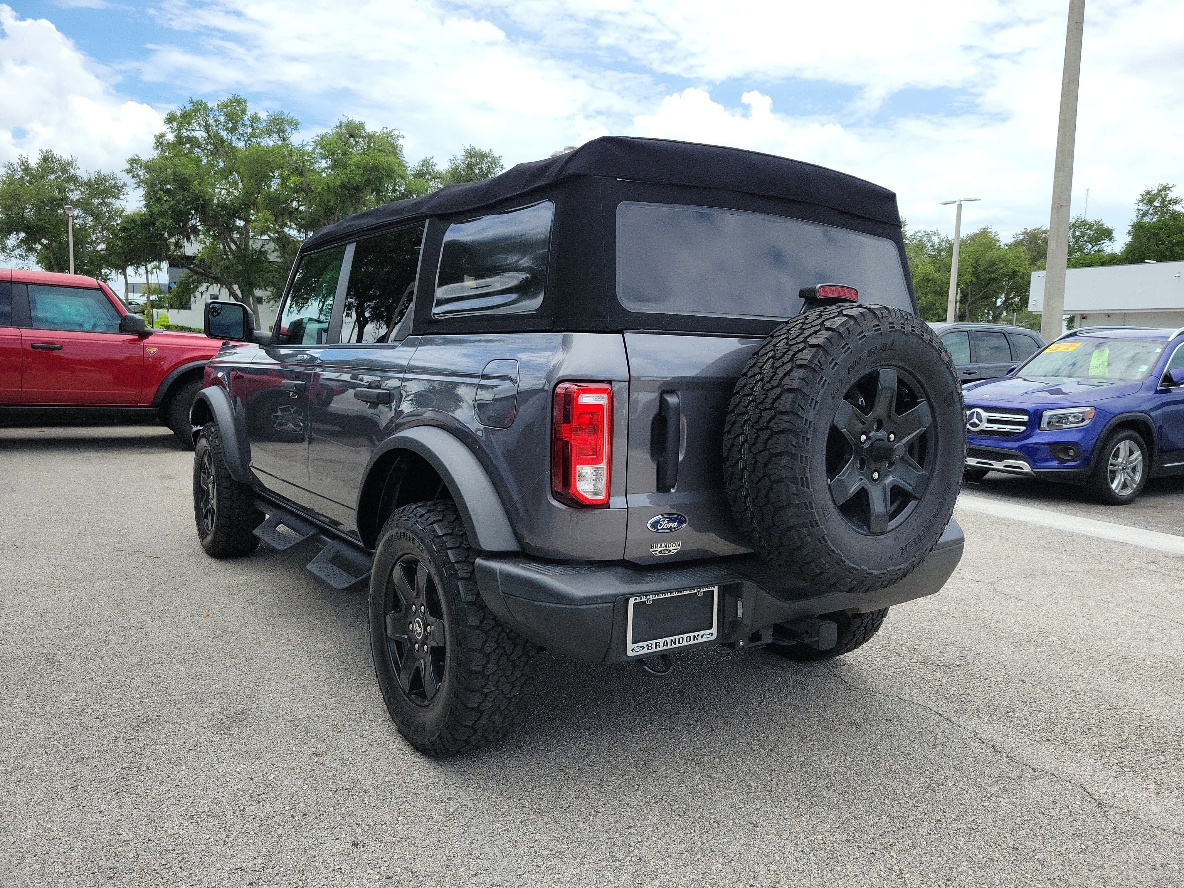 Certified 2023 Ford Bronco Black Diamond AWD/4WD image 7