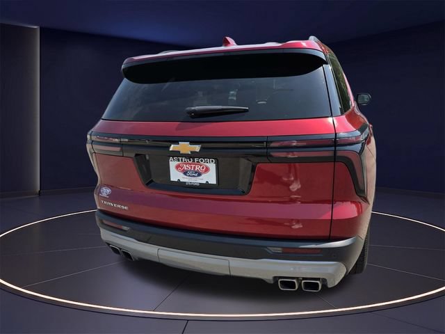 Used 2025 Chevrolet Traverse LT FWD image 5