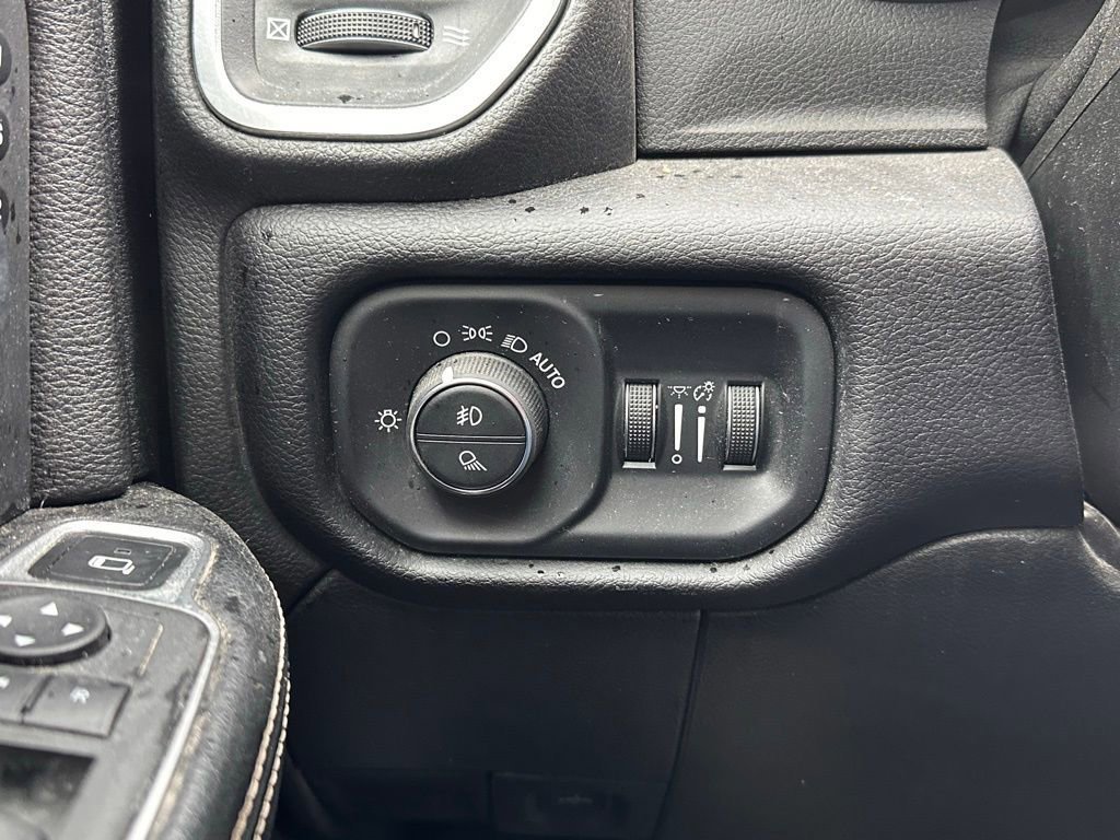 Used 2022 RAM 2500 Laramie image 26