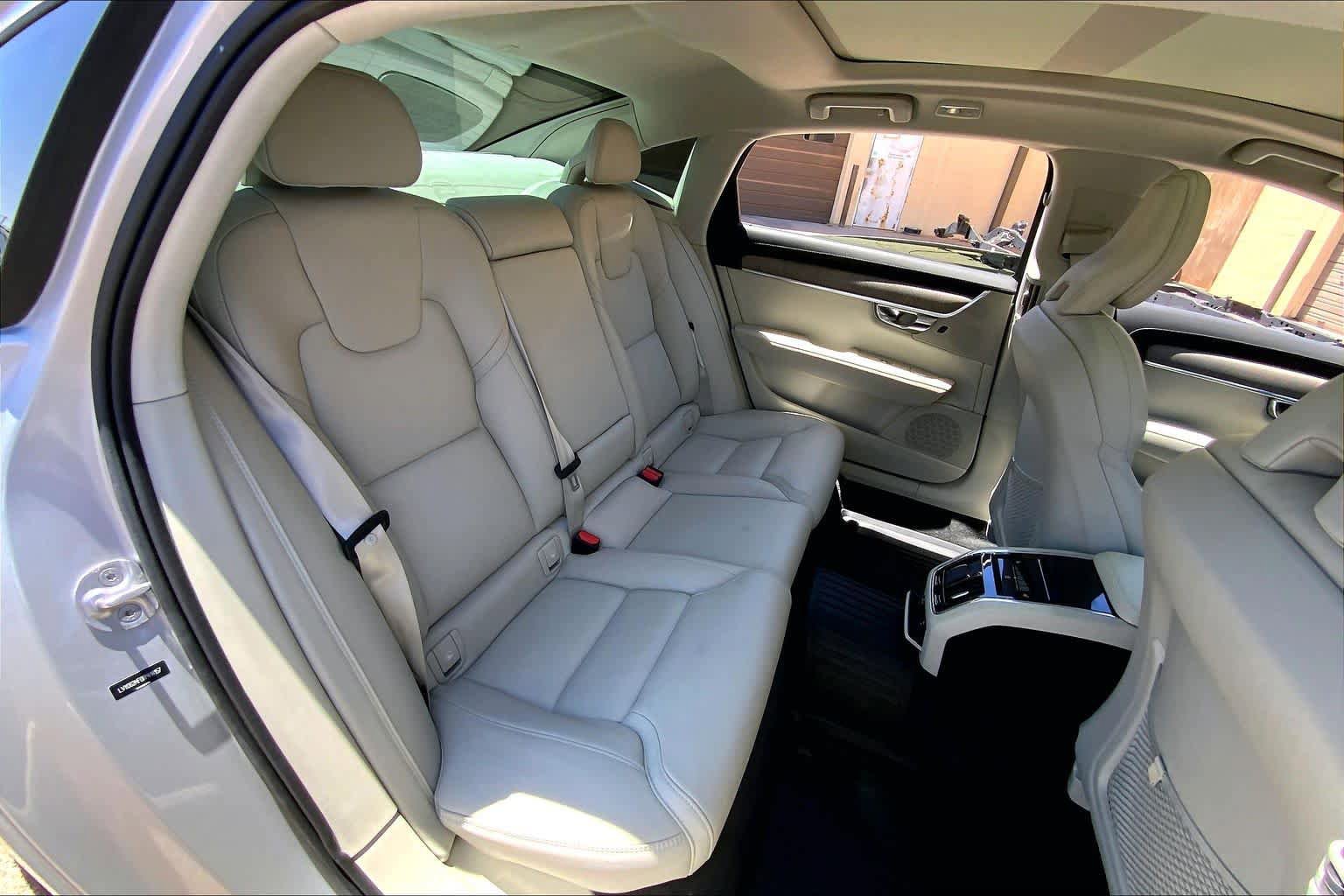 Used 2024 Volvo S90 B6 Ultimate w/ Protection Package Premier AWD/4WD image 20