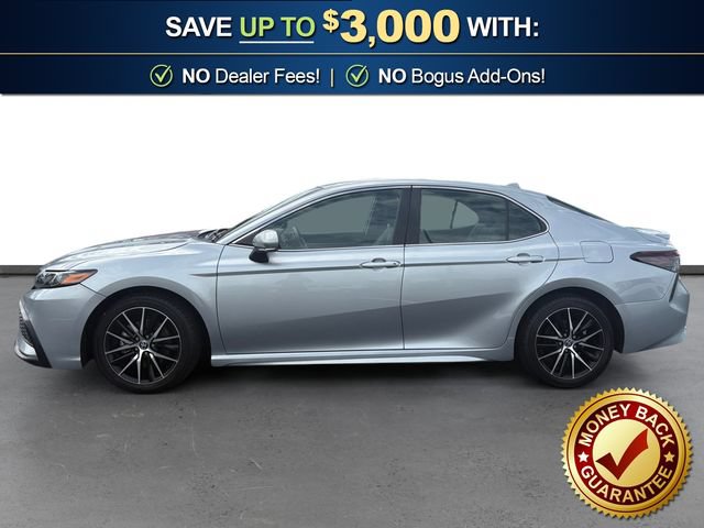 Used 2023 Toyota Camry SE FWD image 2