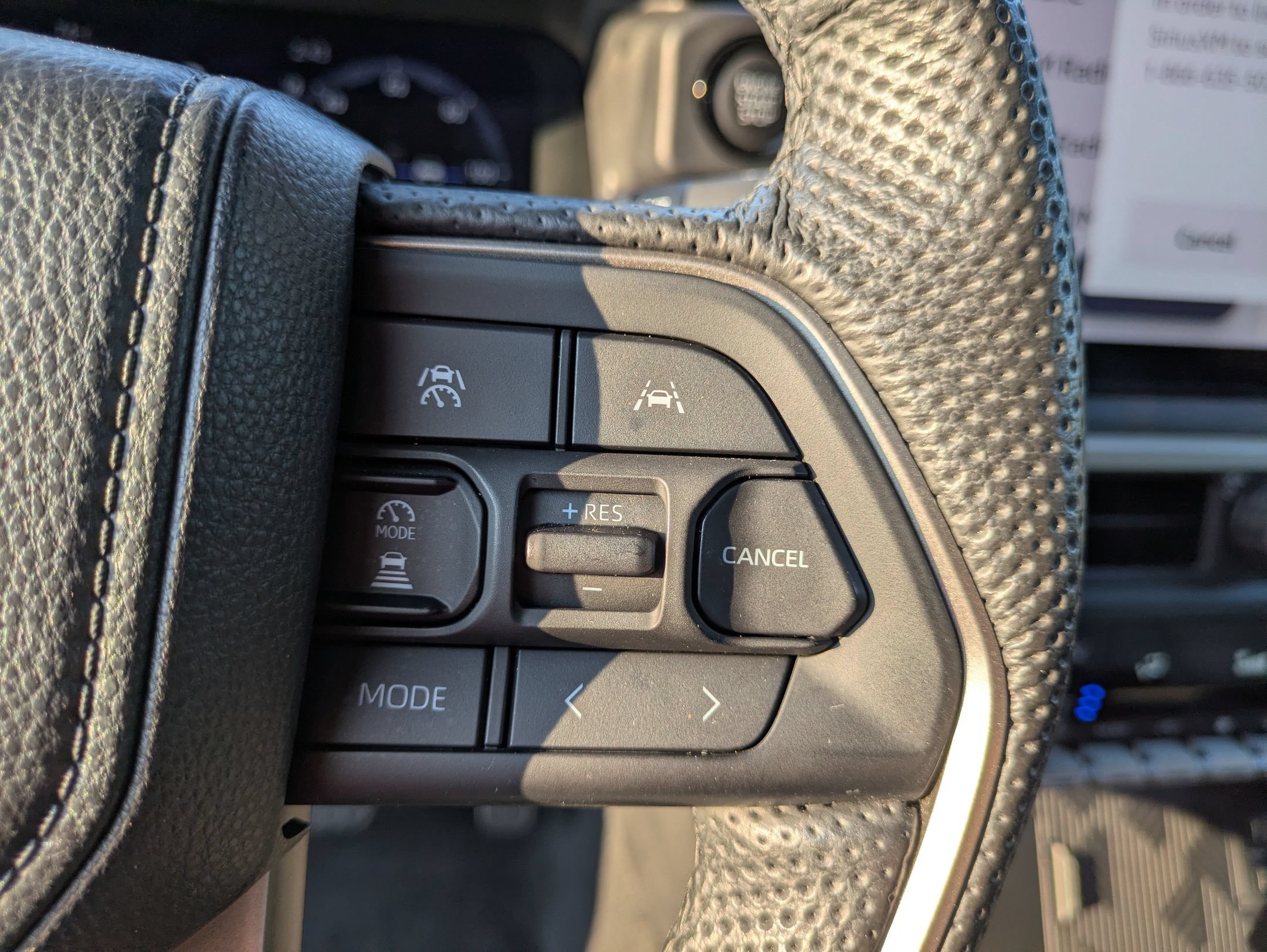 Used 2024 Toyota Tacoma Limited w/ Limited Package (LT) AWD/4WD image 19
