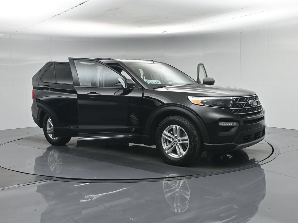 Certified 2023 Ford Explorer XLT w/ Equipment Group 202A RWD image 36