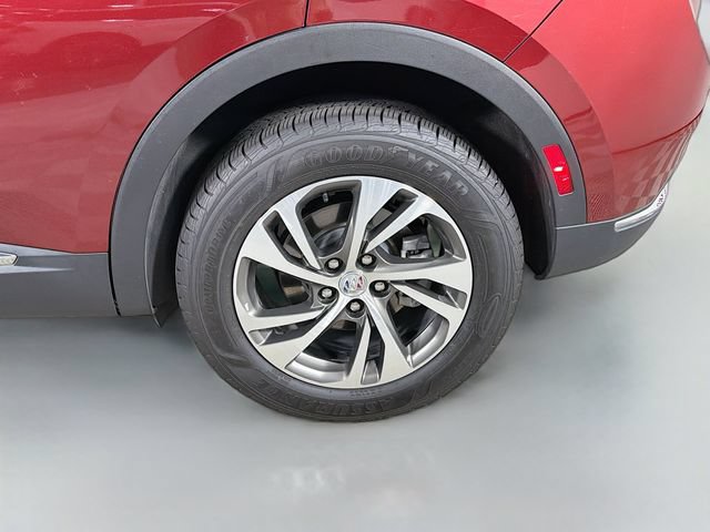 Used 2022 Buick Envision Essence w/ Technology Package I FWD image 37