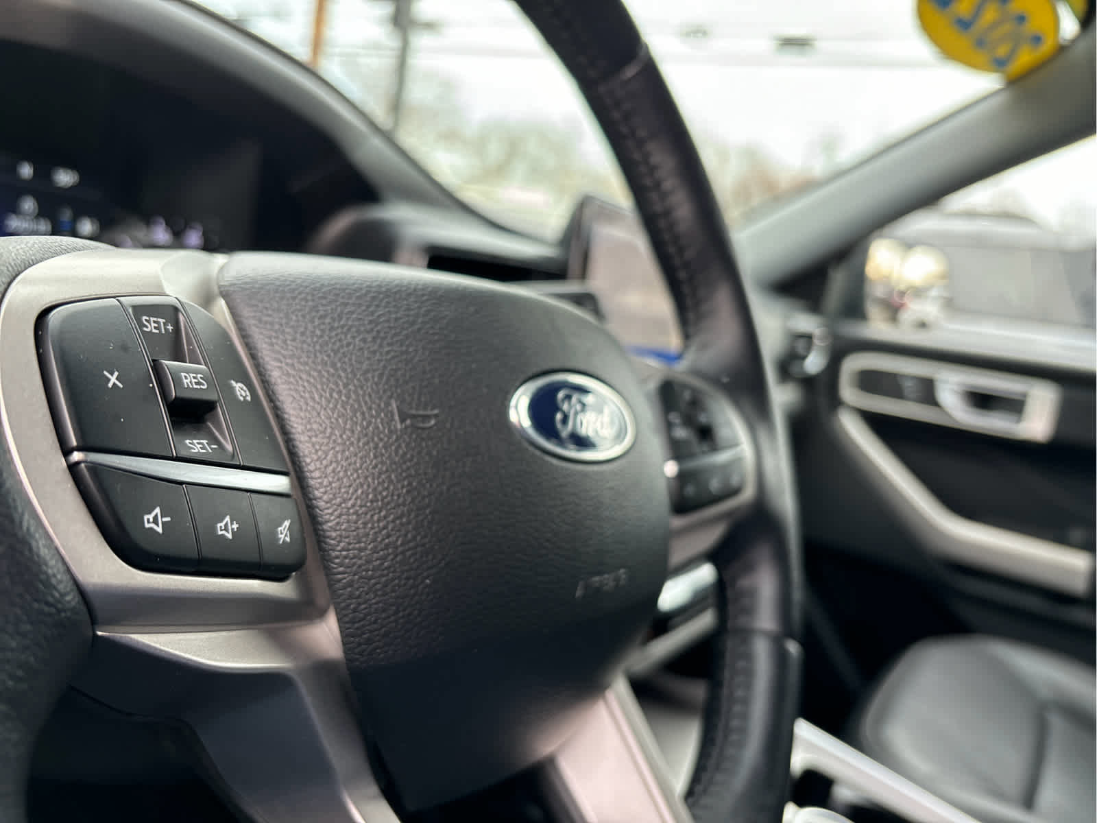 Certified 2022 Ford Explorer XLT w/ Equipment Group 202A image 16