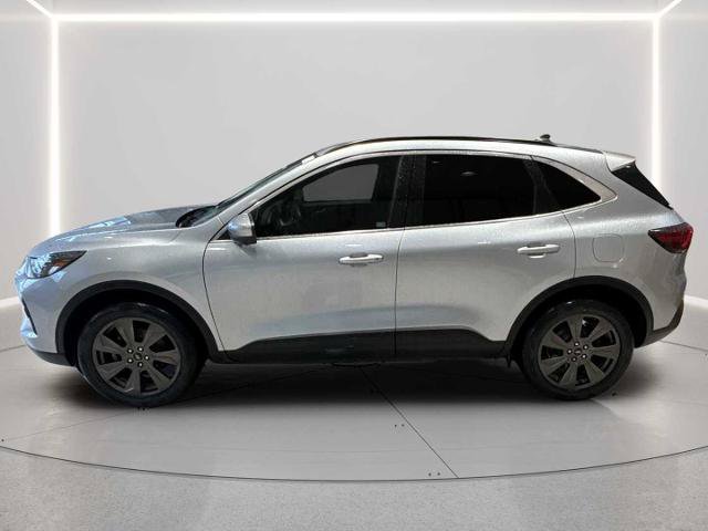 Certified 2024 Ford Escape Platinum AWD/4WD image 4