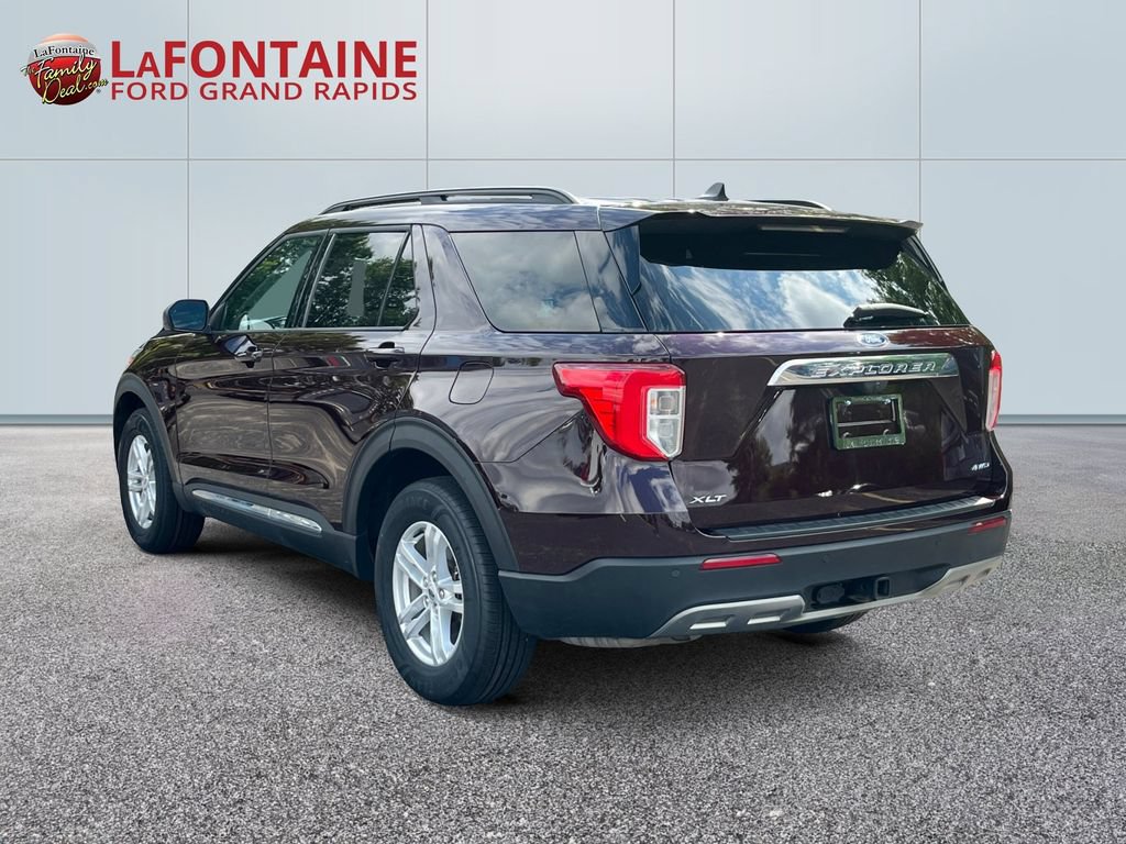 Certified 2022 Ford Explorer XLT w/ Equipment Group 202A AWD/4WD image 5