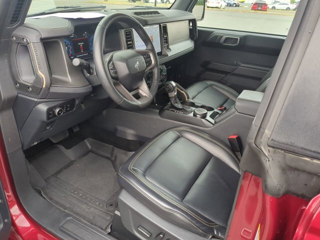 Certified 2025 Ford Bronco Badlands AWD/4WD image 17