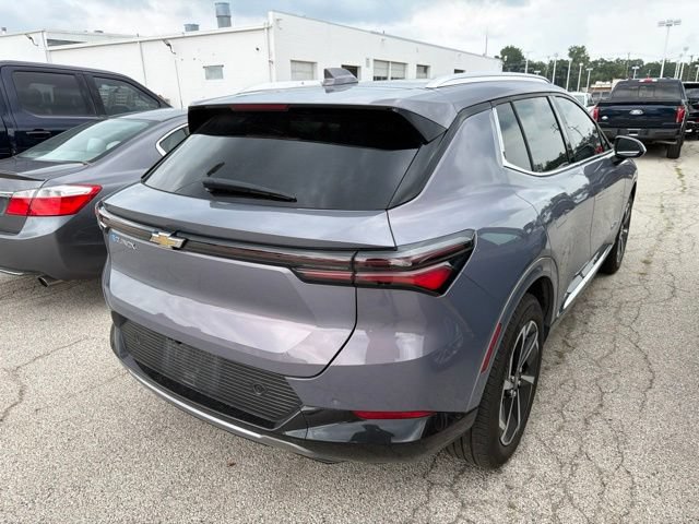 Used 2024 Chevrolet Equinox EV LT FWD image 6