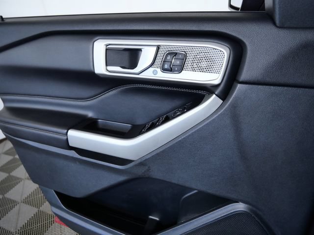 Certified 2021 Ford Explorer Limited AWD/4WD image 24