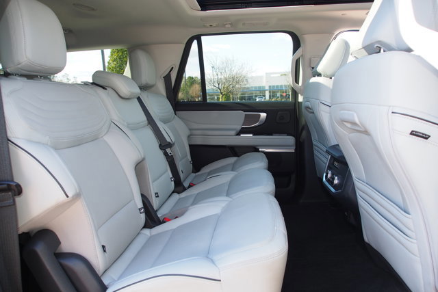 Certified 2025 Ford Expedition Max Platinum w/ Platinum Ultimate Package image 13