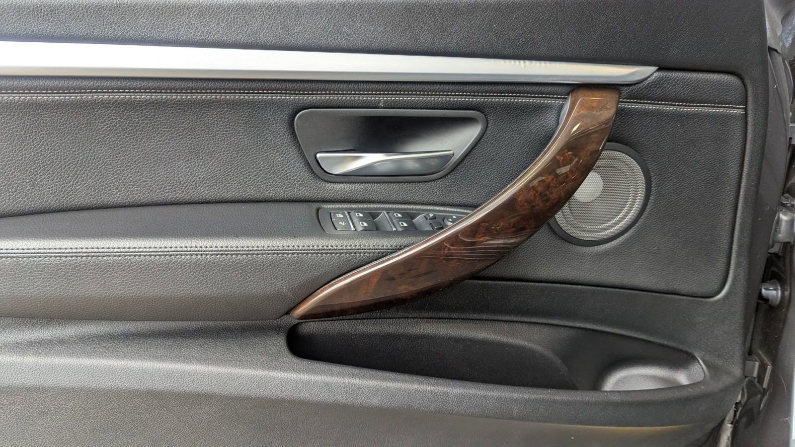 Used 2018 BMW 340i Gran Turismo xDrive w/ Executive Package image 13