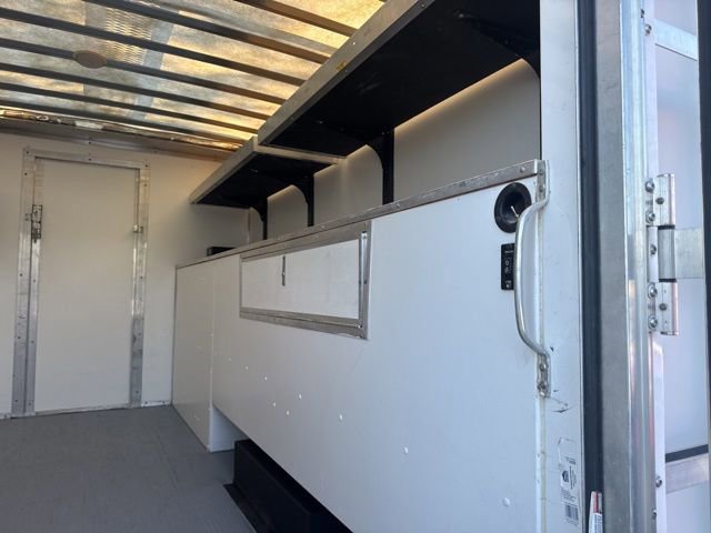 Certified 2023 Ford E-450 and Econoline 450 Super Duty w/ Power Windows & Locks Group image 8