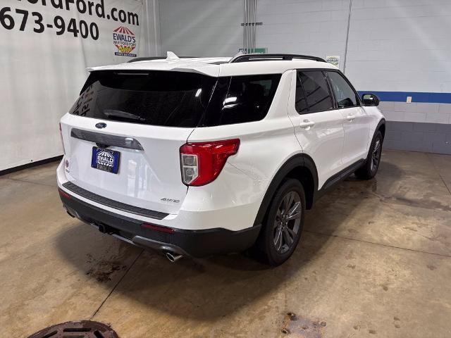 Certified 2024 Ford Explorer XLT w/ Equipment Group 202A AWD/4WD image 8