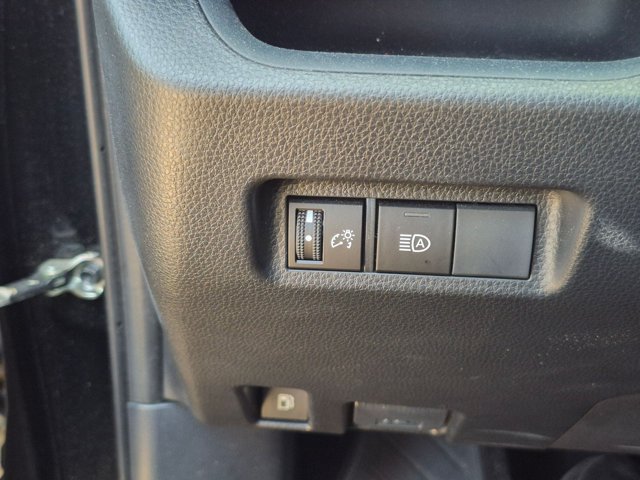 Used 2022 Toyota RAV4 SE AWD/4WD image 12