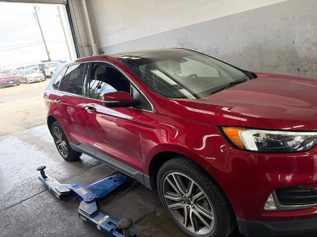 Certified 2023 Ford Edge Titanium AWD/4WD image 2