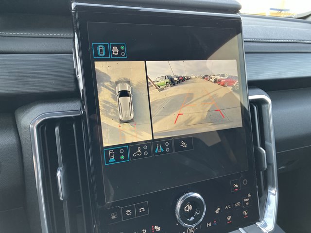 Used 2025 GMC Acadia Elevation image 33