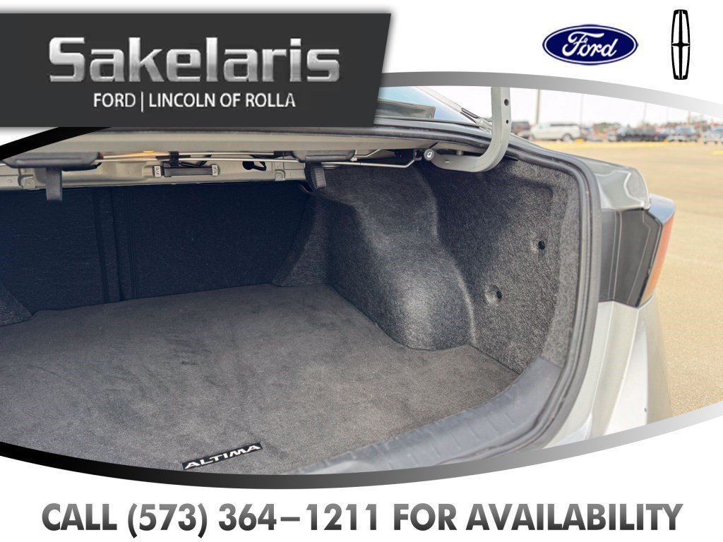 Used 2024 Nissan Altima 2.5 SV FWD image 40