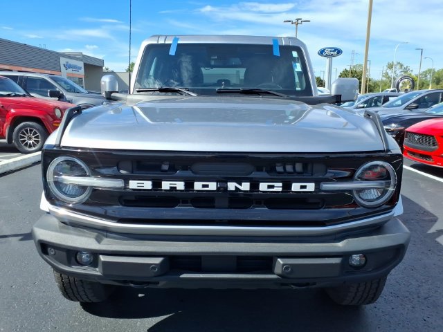 Certified 2023 Ford Bronco Outer Banks AWD/4WD image 2