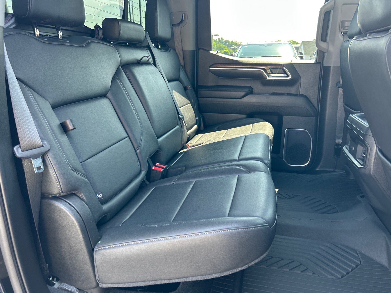 Used 2022 Chevrolet Silverado 1500 LT Trail Boss w/ LT Trail Boss Premium Package AWD/4WD image 20
