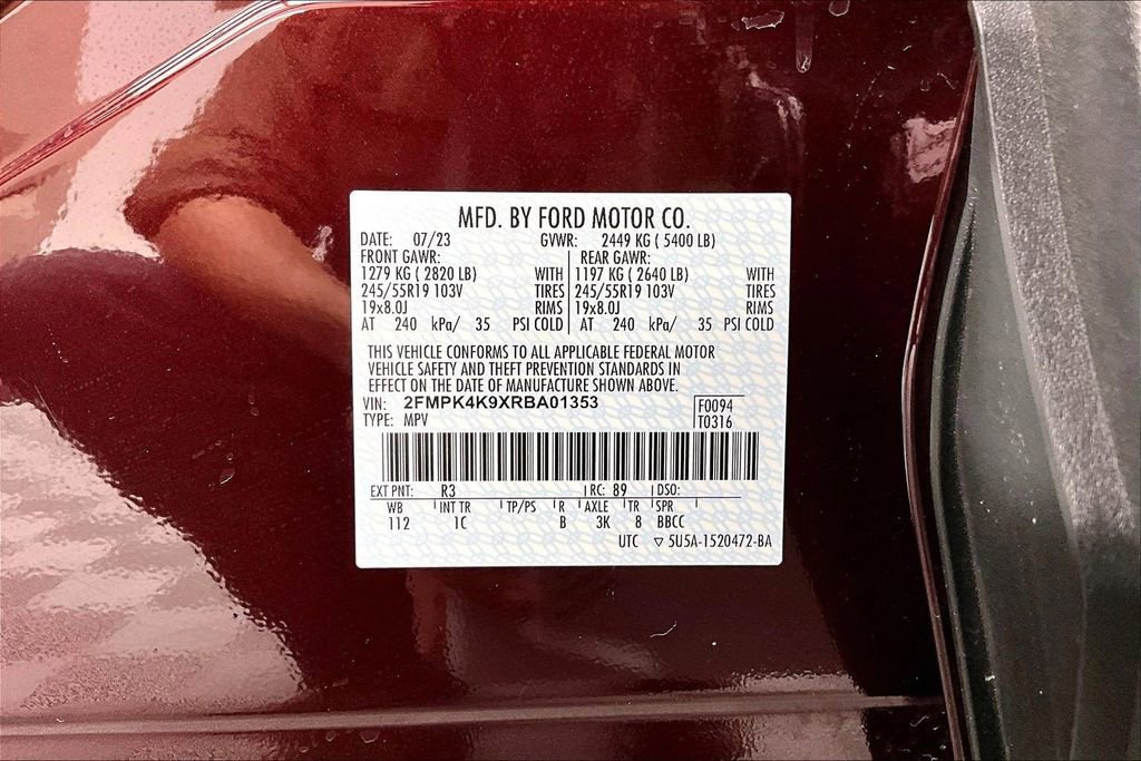 Certified 2024 Ford Edge Titanium w/ Equipment Group 301A image 35