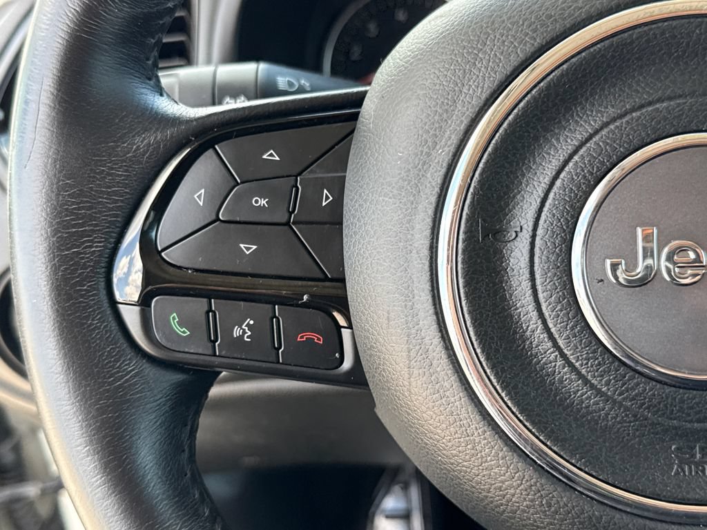 Used 2020 Jeep Renegade Altitude FWD image 15