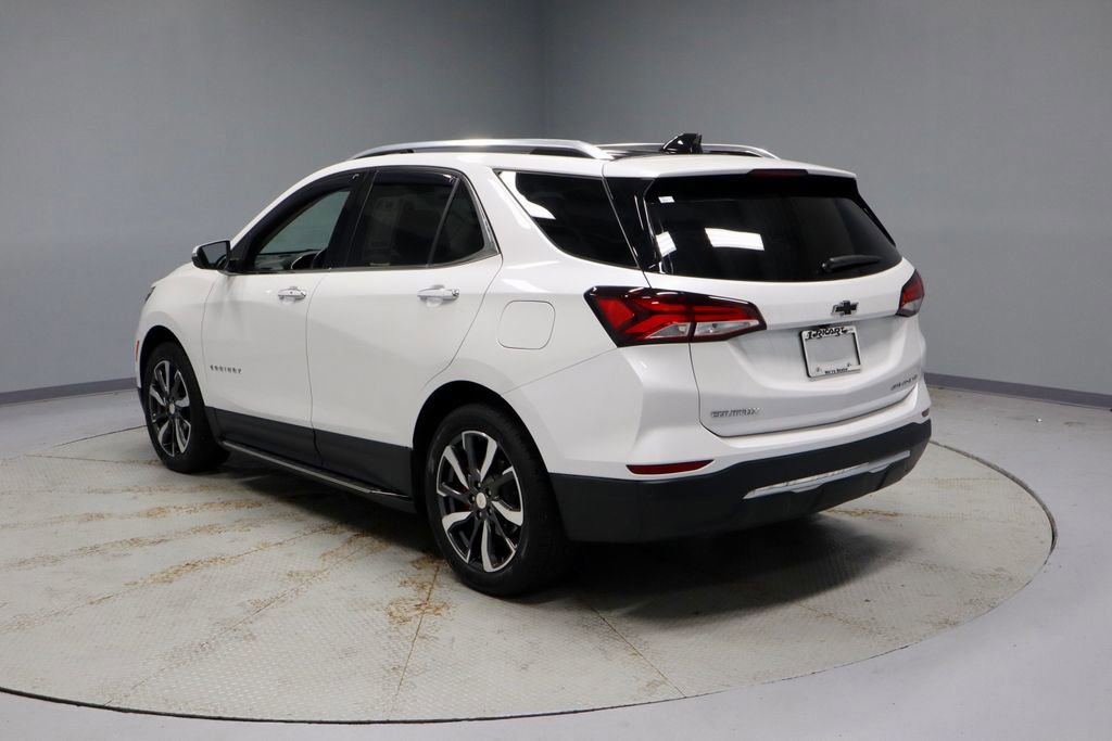 Used 2022 Chevrolet Equinox Premier AWD/4WD image 3