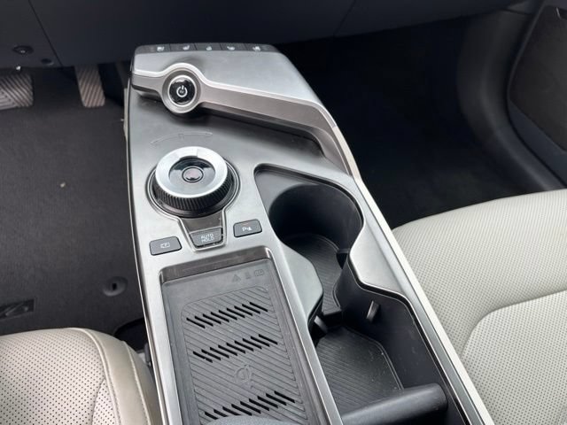 Used 2024 Kia EV6 Wind w/ Wind Technology Package AWD/4WD image 19
