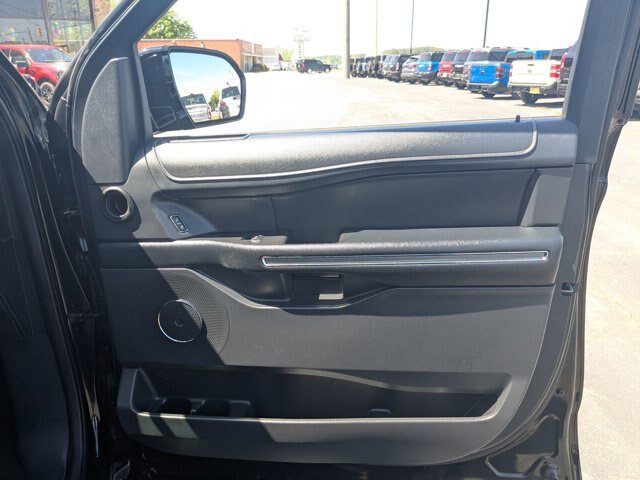Certified 2024 Ford Expedition XLT RWD image 36