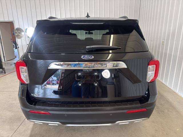 Certified 2021 Ford Explorer XLT w/ Equipment Group 202A RWD image 33