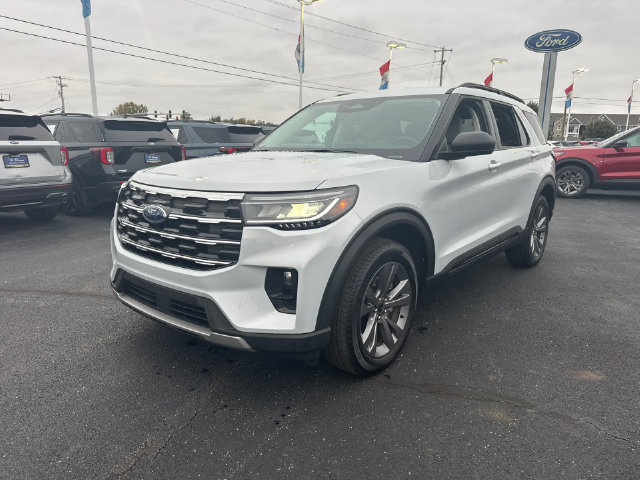 Certified 2026 Ford Explorer Active w/ Active Comfort Package AWD/4WD image 3