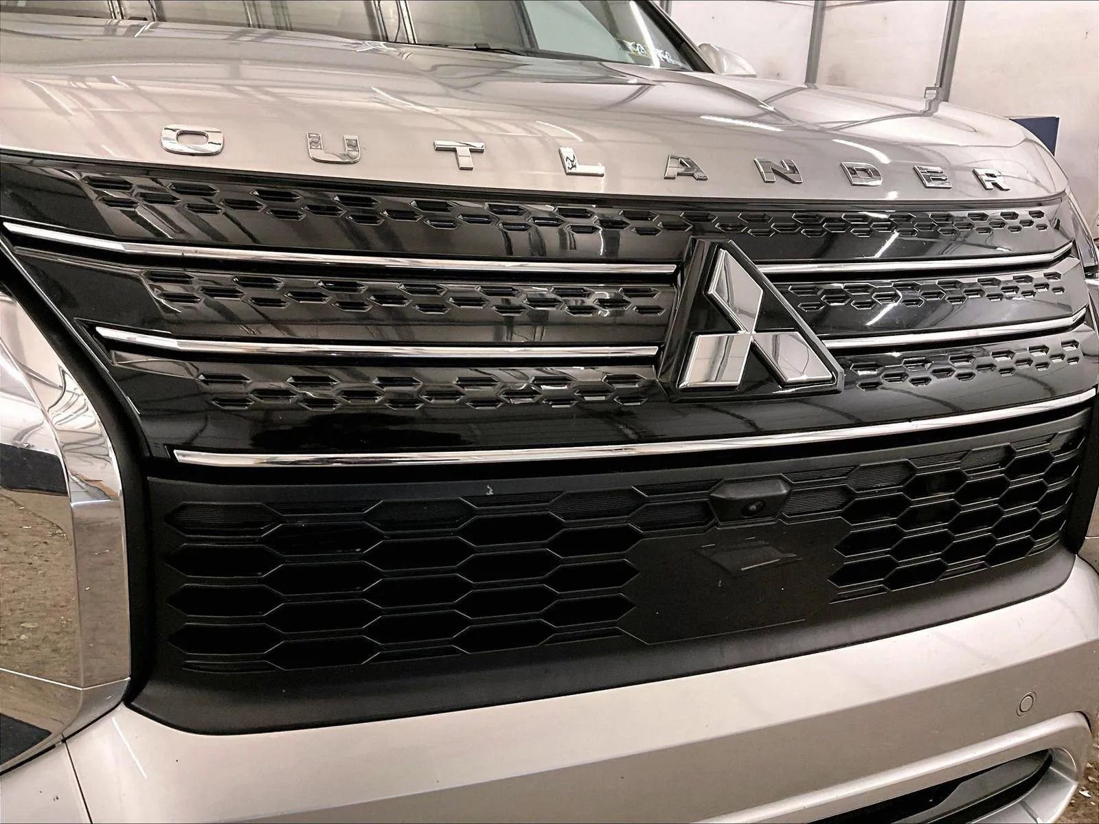 Used 2022 Mitsubishi Outlander SE AWD/4WD image 29