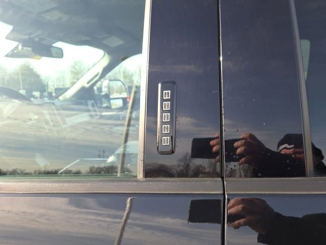 Certified 2019 Ford F350 Lariat w/ Lariat Ultimate Package image 25