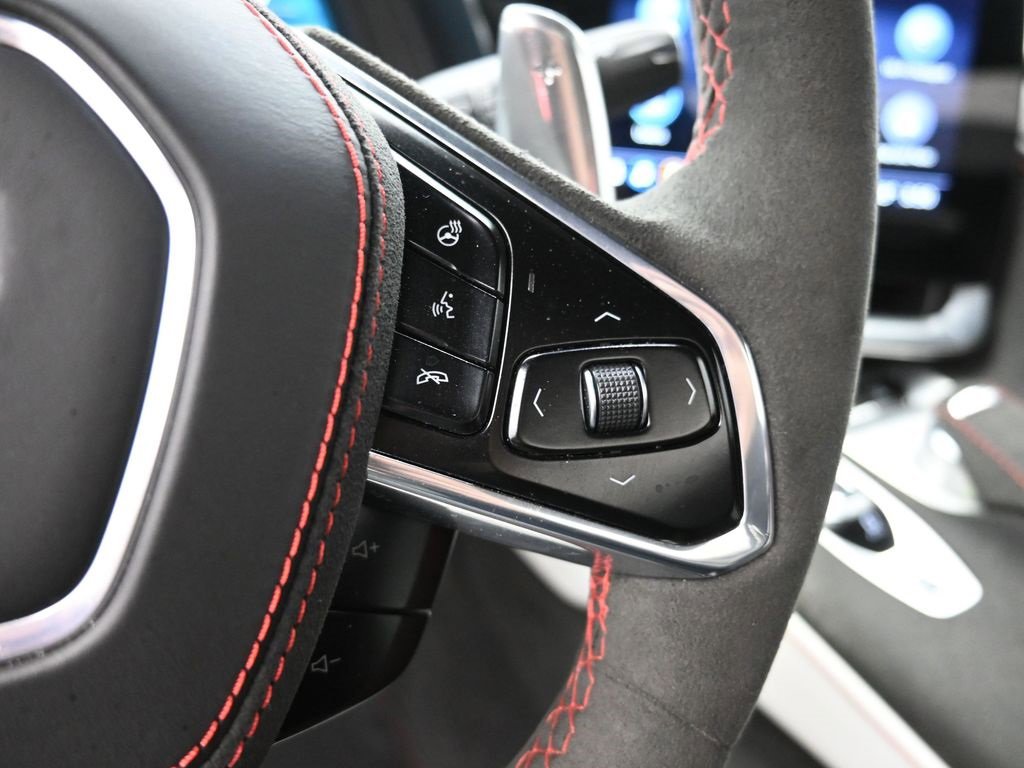 Used 2023 Chevrolet Corvette Stingray Premium Conv w/ Z51 Performance Package image 3